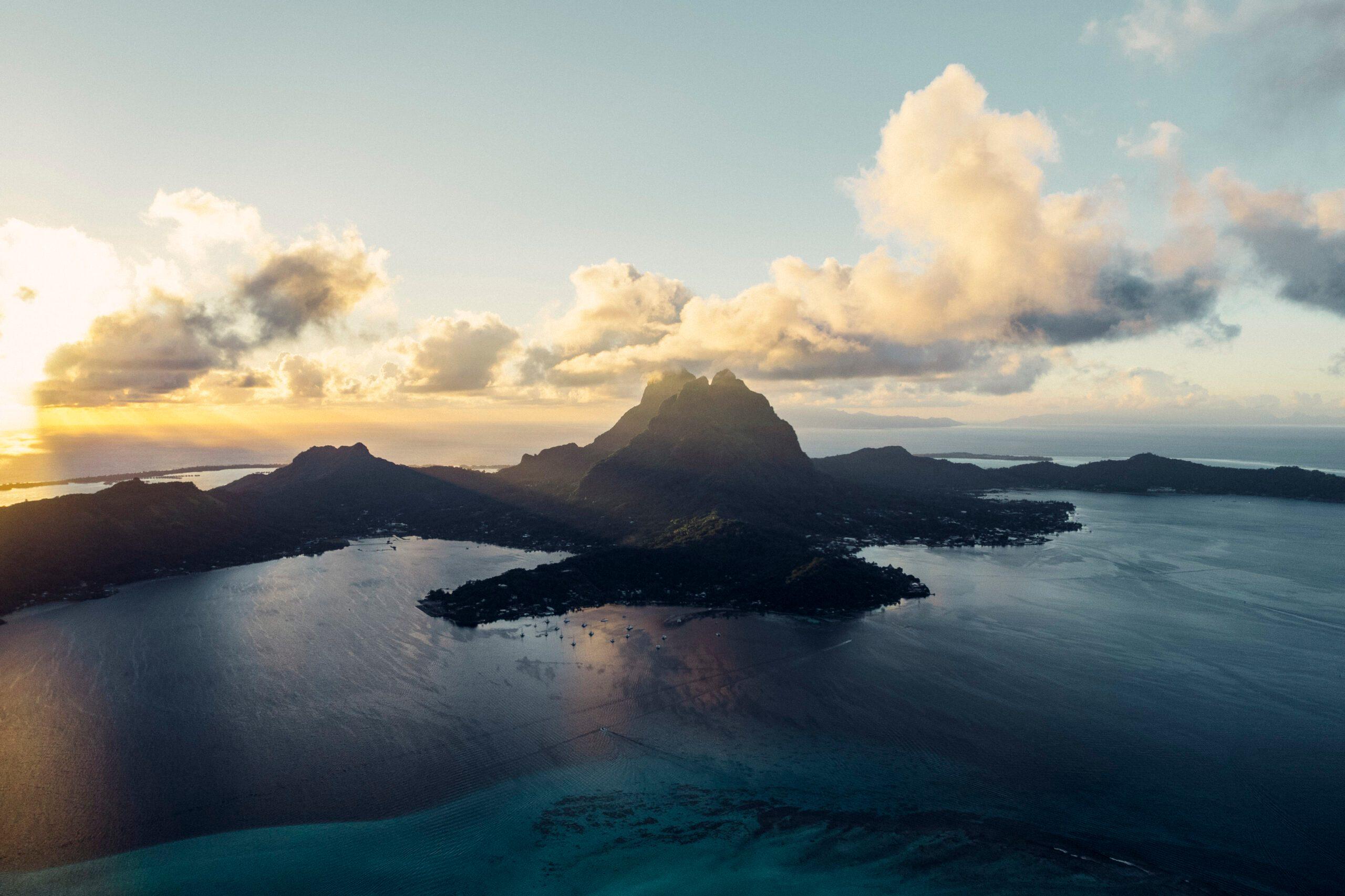 Yacht Week Presents